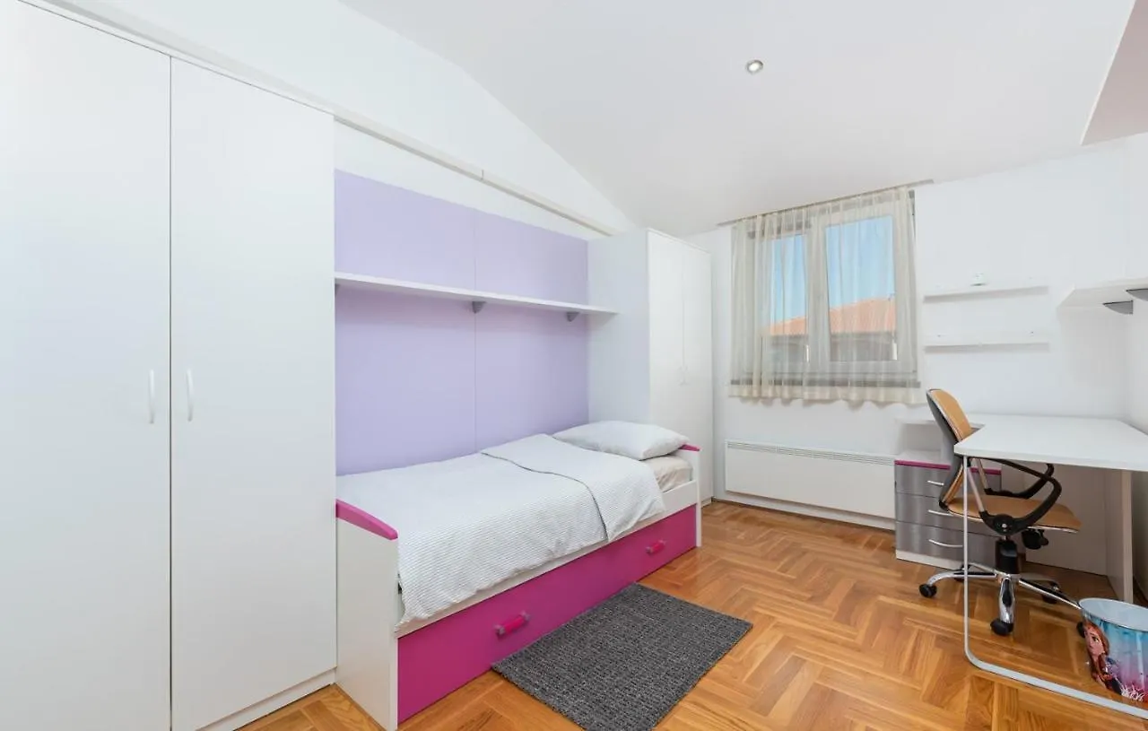 Apartment Mia Tar-Vabriga 0*,  Croatie